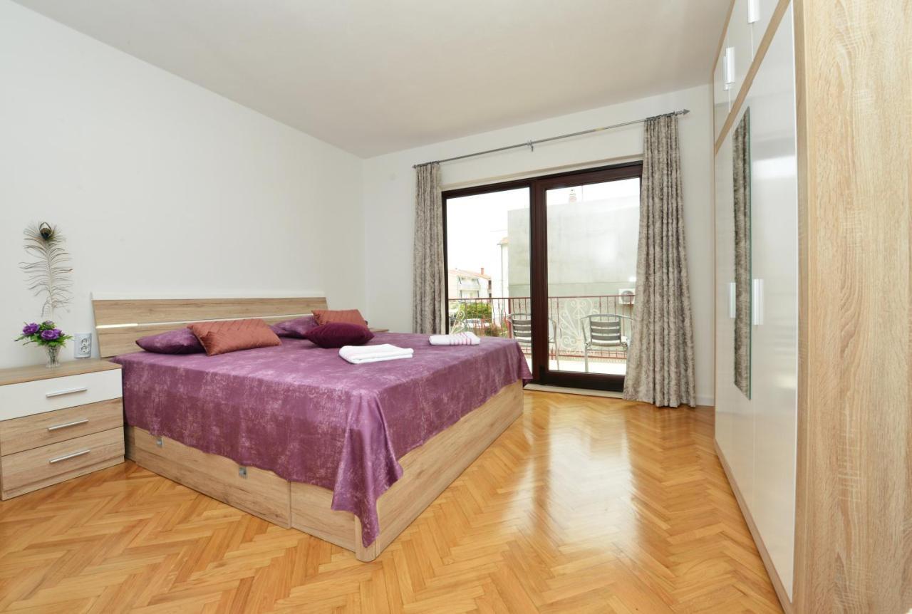 Apartmani Ivan Каштела Экстерьер фото