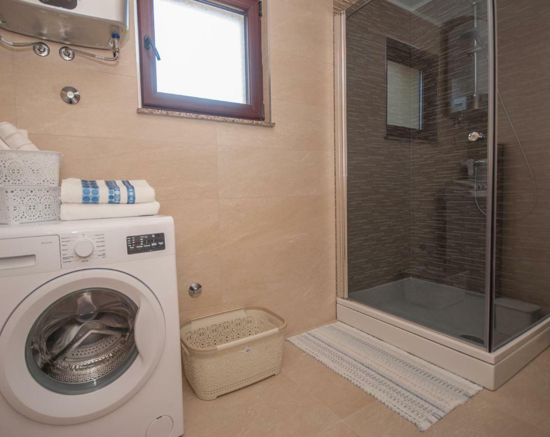 Apartmani Ivan Каштела Экстерьер фото